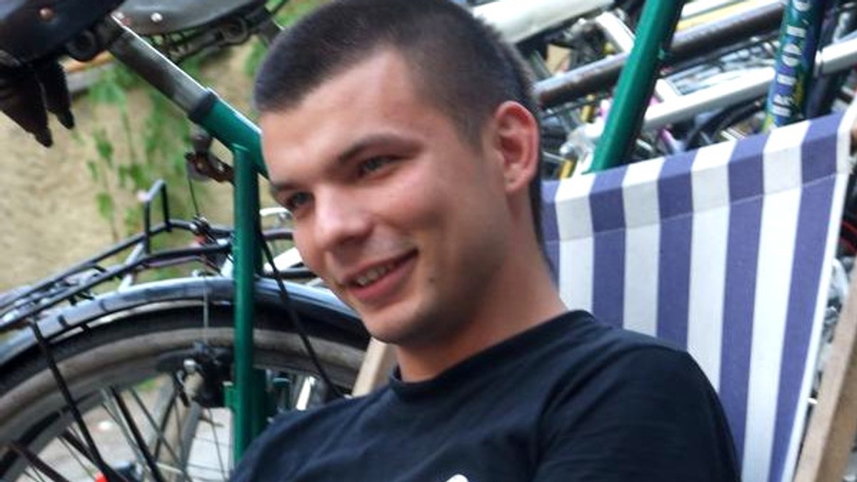 Un fotograf renumit din Iași a fost arestat pentru trafic de droguri. Dan Alexandru Mandachi aducea ciupercile magice la festivalul Afterhills