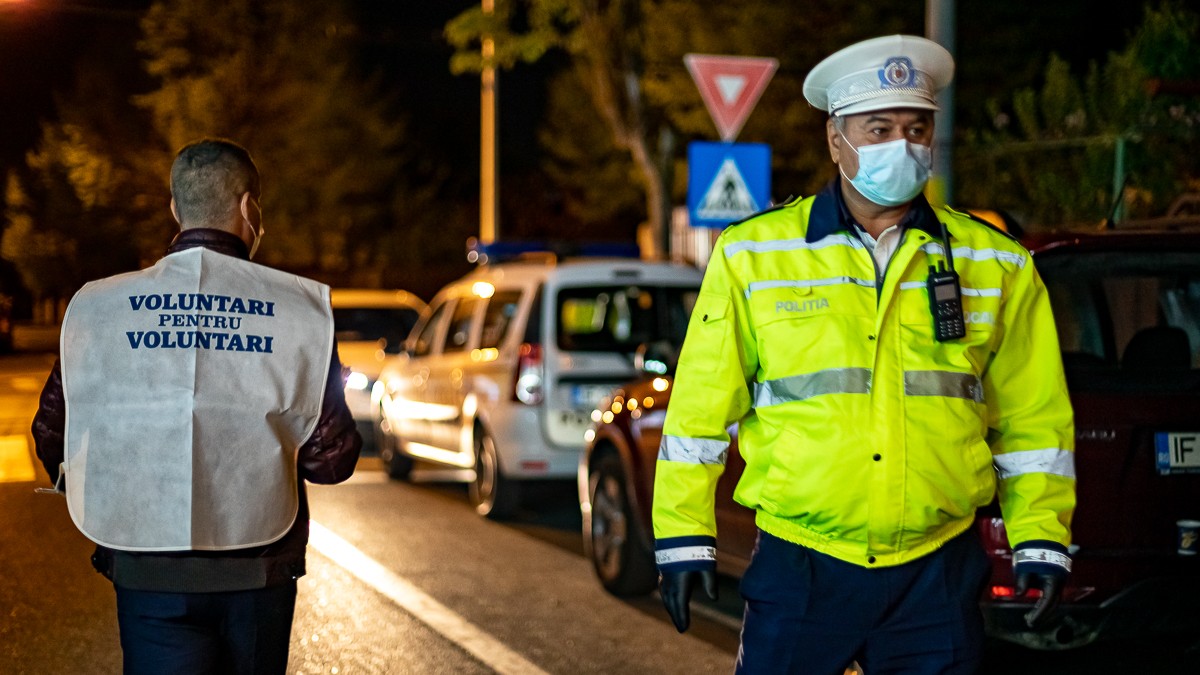 Poliția a supravegheat întreaga operațiune. Foto: Eli Driu