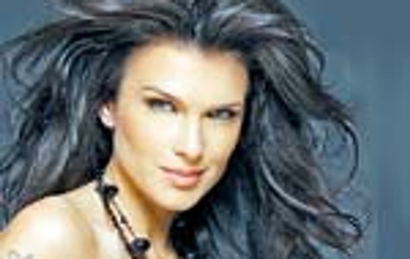 Inapoi la 'Nip/Tuck'