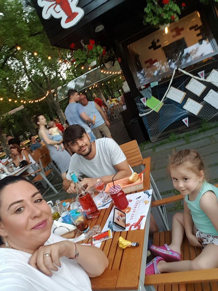 Oana Roman știe cum să facă față caniculei. Mesajul ei i-a enervat pe unii dintre fani