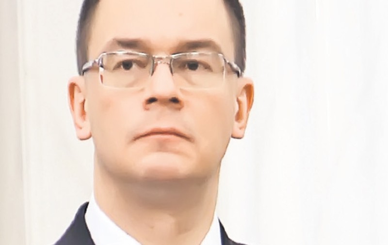 Premierul Ungureanu și-a făcut «sfatul înțelepților»
