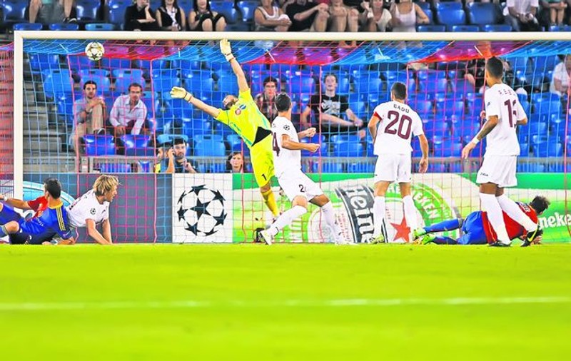 Mario Felgueiras de la CFR Cluj e portarul cu cele mai multe parade salvatoare din Liga Campionilor