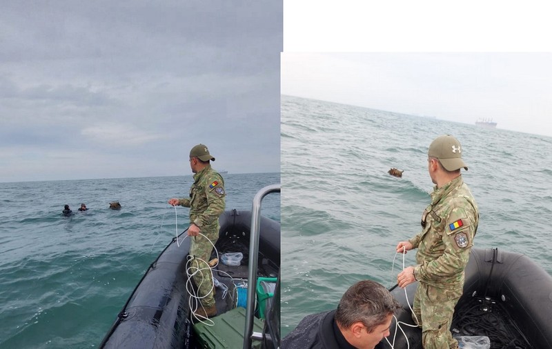 Mină marină, descoperită în apropierea Portului Constanţa, neutralizată de scafandrii militari. FOTO