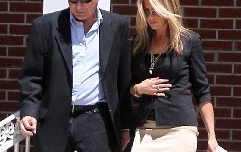 Jennifer Aniston, agresată de un admirator fanatic