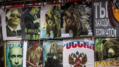 Tricouri cu Putin la Moscova