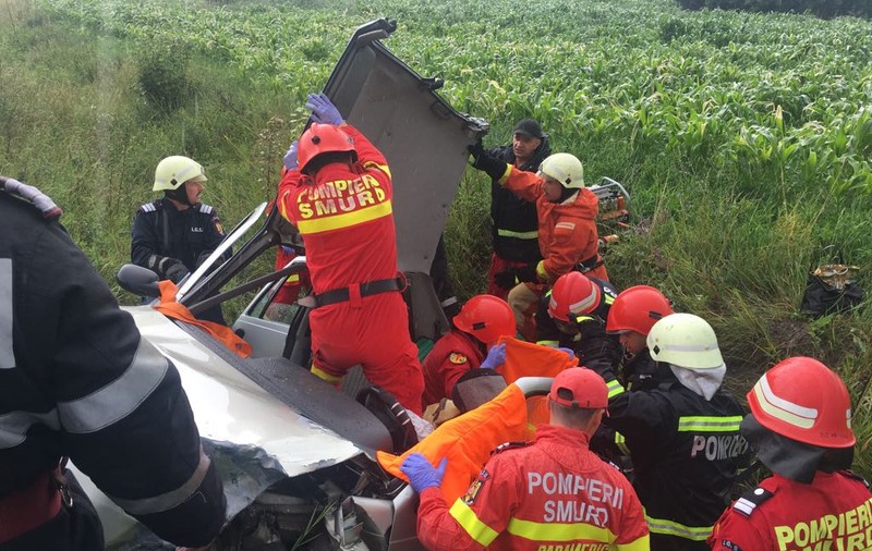UPDATE/ Accidentul cu patru victime din judeţul Braşov a fost provocat de un ;ofer chinez/ FOTO&VIDEO