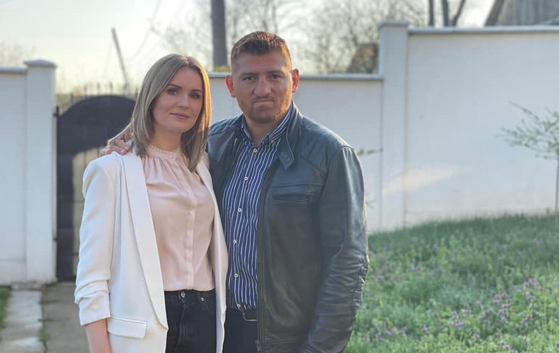 Ce se întâmplă între Cătălin Moroșanu și soție, după ce el s-a mutat singur la București. „N-o să-mi las familia”
