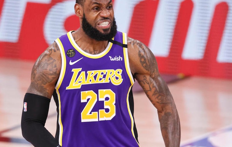 ”Joe Biden i-a stins lumina lui Donald Trump”. Cum a ilustrat baschetbalistul LeBron James rezultatul alegerilor din SUA