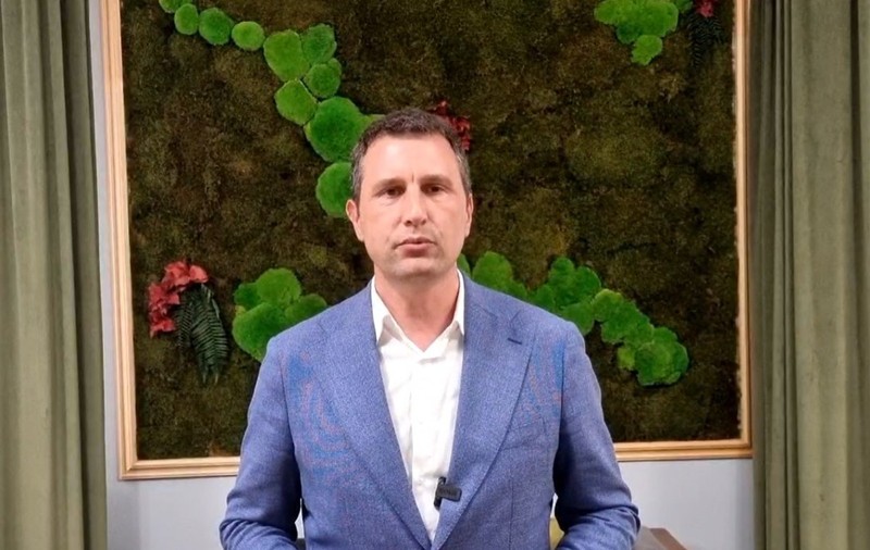 Tanczos Barna, în scandalul Blue Air: Blocarea conturilor nu justifică suspendarea zborurilor. Cer să reia zborurile imediat
