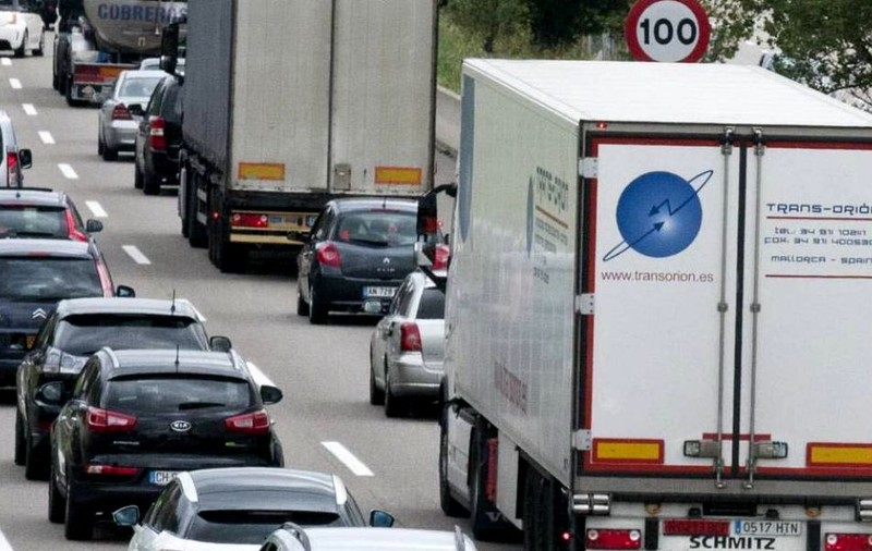 CNAIR: Vehiculele de peste 7,5 tone vor avea restricţii de Crăciun pe teritoriul Ungariei