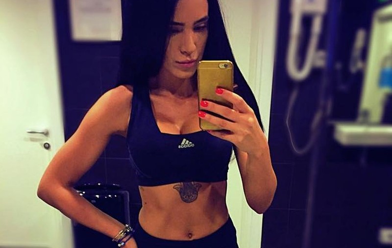 Ăsta este secretul ei? Uite ce exerciții face Adelina Pestrițu pentru a fi SEXY | VIDEO