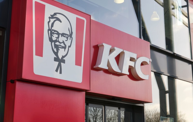 Un angajat de la un restaurant KFC din Marea Britanie a primit aproape 80.000 de euro după ce șeful său a spus un singur cuvânt