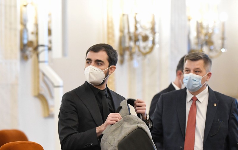 Surse: Ministerul Economiei face plângere la DNA pentru suspiciuni de fraudă la programul de granturi pentru investiții