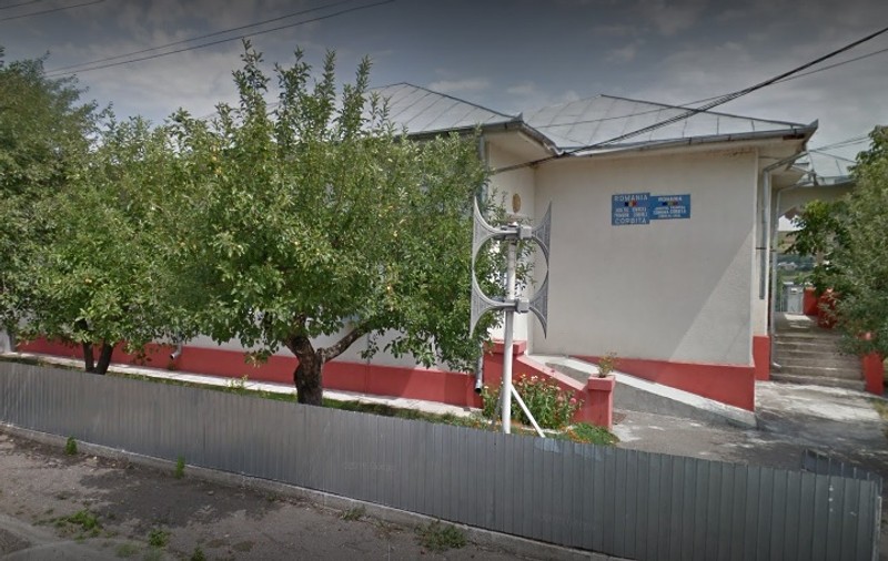 Angajat al unei primării din Vrancea, trimis la facultate pe banii comunei. Reacția instituției: “Este o persoană cu multe aptitudini”