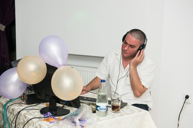 Acum, Tudor a renunțat la visul de a deveni dansator și este DJ la nunți și botezuri