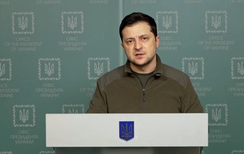 Zelenski, slujitorul poporului. Cum ar fi liderii noștri, puși într-o astfel de situație?