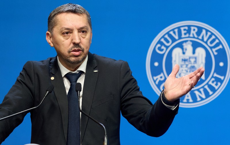 Daniel David i-a anunțat pe studenți de Ziua Internațională a Studentului că bursele rămân tăiate și în 2026