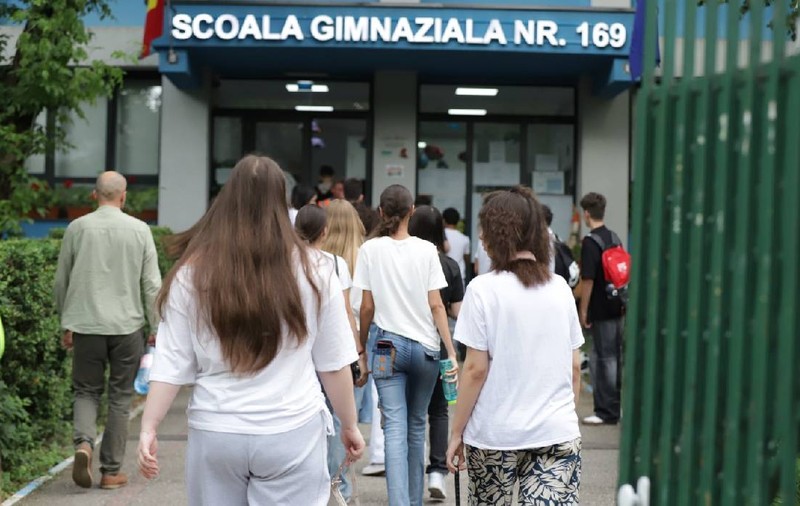 Un profesor de matematică din Câmpina spune că Evaluarea Națională „a fost cu dedicație pentru elevii din București”