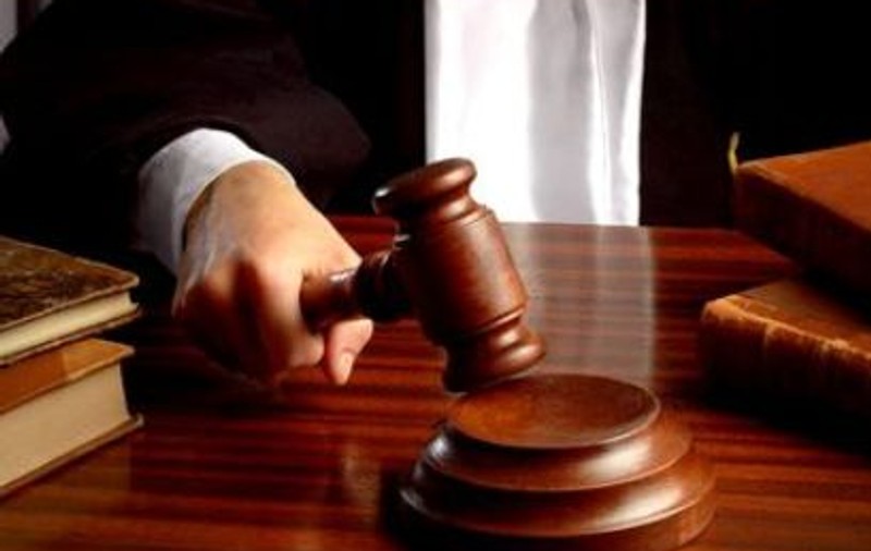 L-au condamnat la 15 ani de închisoare pentru posesie de droguri, dar de fapt fusese prins cu lapte praf