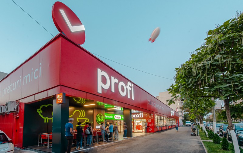 Tranzacția anului în zona de supermarketuri. Proprietarul Mega Image cumpără rețeaua Profi România pentru o sumă uriașă