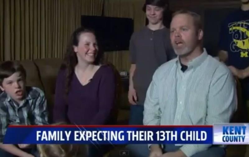 Un cuplu de americani are 12 băieți și speră ca bebelușul numărul 13 să fie FETIȚĂ | VIDEO