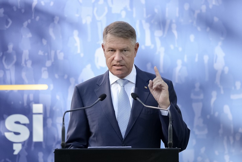 Președintele Klaus Iohannis, la Palatul Cotroceni din București. Fostul coleg de partid, Ilie Bolojan susține că, între ei, relațiile sunt „normale, așa le pot spune” - foto Hepta