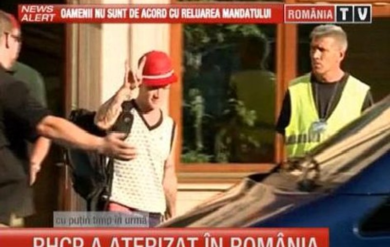 Băieţii de la Red Hot Chili Peppers au ajuns în România | FOTO