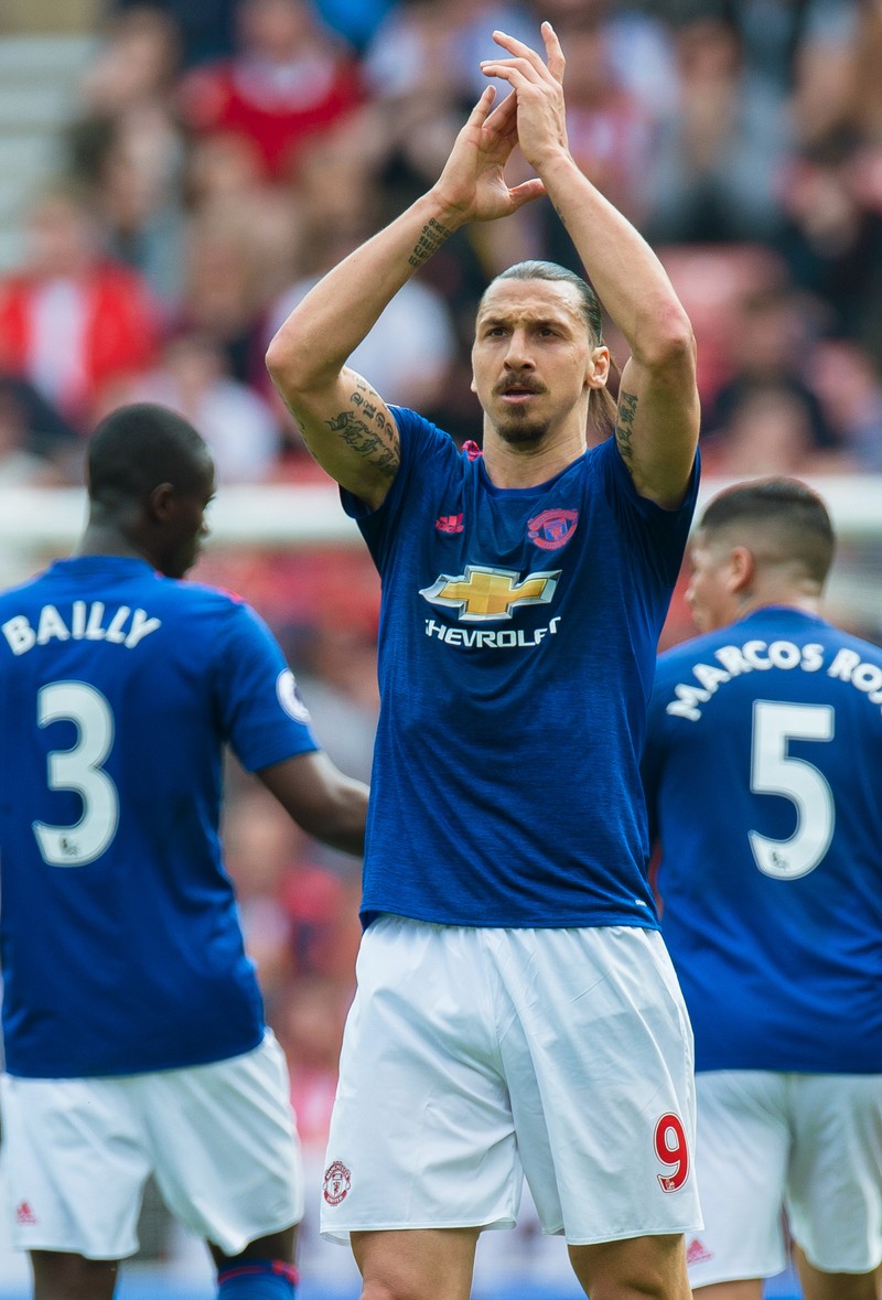 Manchester United's Zlatan Ibrahimovic (C) celebrates scoring the opening goal during the English Premier League soccer match between Sunderland FC and Manchester United at the Stadium of Light, Sunderland, Britain, 09 April 2017. EPA/PETER POWELL EDITORIAL USE ONLY. No use with unauthorized audio, video, data, fixture lists, club/league logos or 'live' services. Online in-match use limited to 75 images, no video emulation. No use in betting, games or single club/league/player publications