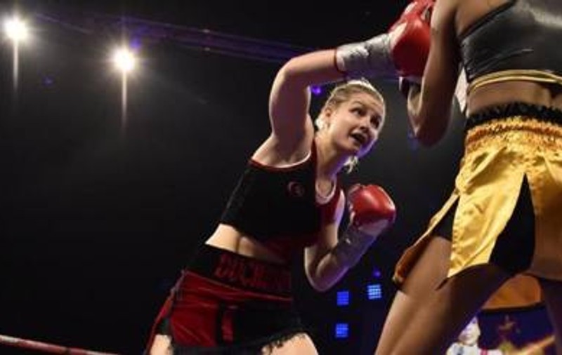 Pugilista Angelique Duchemin a murit în sala de antrenament în timp ce se pregătea pentru meciul în care își apăra titlul mondial la versiunea WBF!