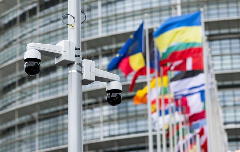 Rusia a piratat 10.000 de camere din România și alte state NATO pentru a urmări circulația ajutoarelor către Ucraina