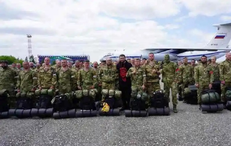 Pentru câți bani pleacă să lupte în Ucraina voluntarii din batalioanele cecene comandate de Ramzan Kadîrov
