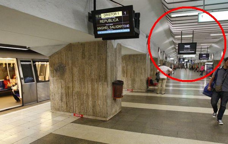 Buzdugan, supărat pe monitoarele din staţiile de metrou