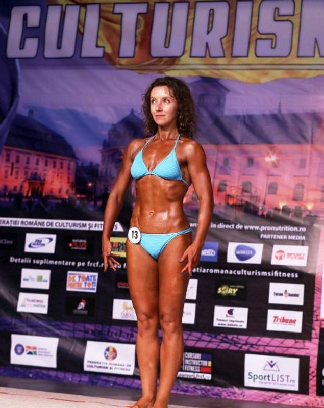 A fost mamă și soție, acum e Arnold Schwarzenegger la feminin!