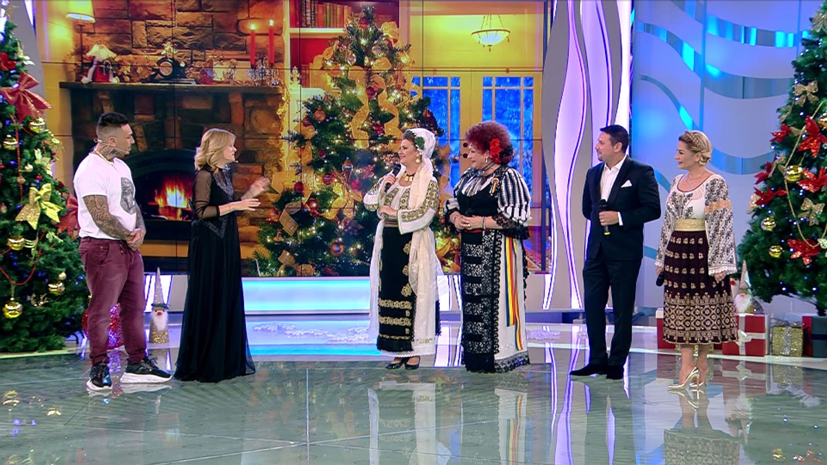 Steliana Sima, Emilia Ghinescu, Elena Merișoreanu, Nicoleta Voica petrec în ultima zi a anului, la "Acces Direct" | FOTO