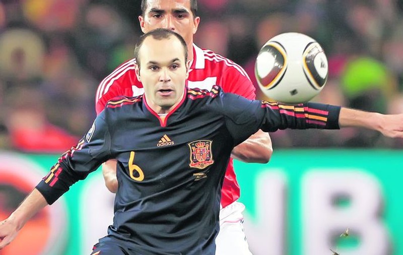 Mitea: «Iniesta semăna cu un vampir!»