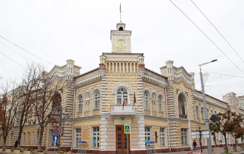 Percheziții ale procurorilor anticorupție la Primăria din Chișinău. Reacția primarului Ion Ceban