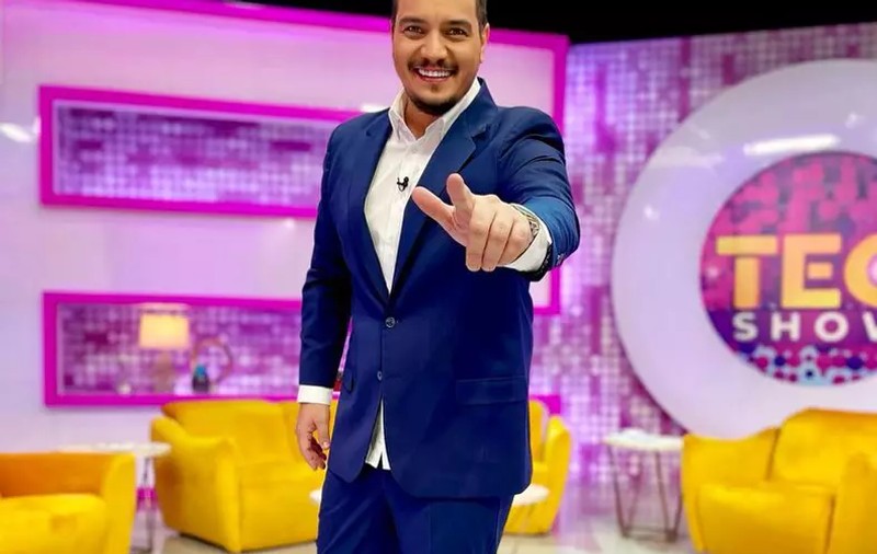 De ce i se spune Bursucu lui Adrian Cristea. A primit porecla când lucra alături de Mona Segall și Petre Năstase la PRO TV