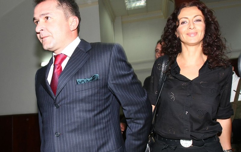 Mihaela şi Elan, de mână la divorţ