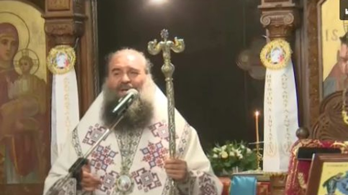 Mesajul dur al preotului care a ținut slujbă pentru Alexandra Măceșanu la Caracal. "Crești 15 ani un copil și vine o jigodie și ți-o ia de lângă tine"