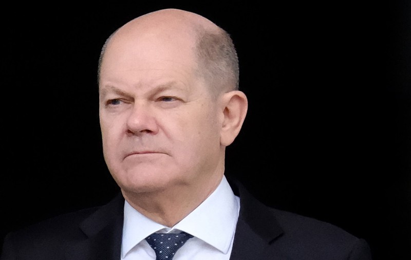 Olaf Scholz a discutat la telefon cu Vladimir Putin. Convorbirea a durat o oră