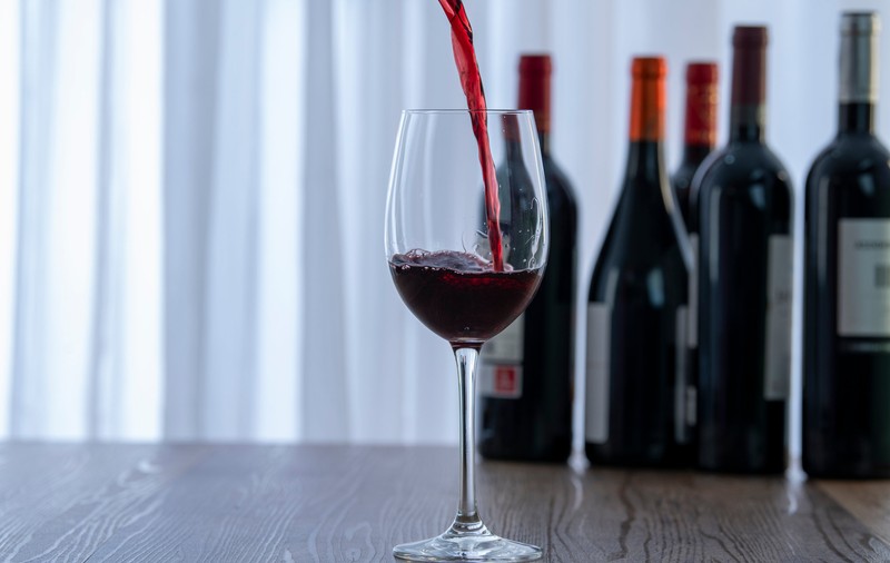 Cum păstrezi sticla de vin după ce ai deschis-o