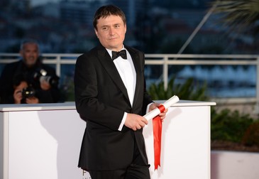 Mungiu și un premiul pentreu regie luat la Cannes în 2006 | Foto: Hepta
