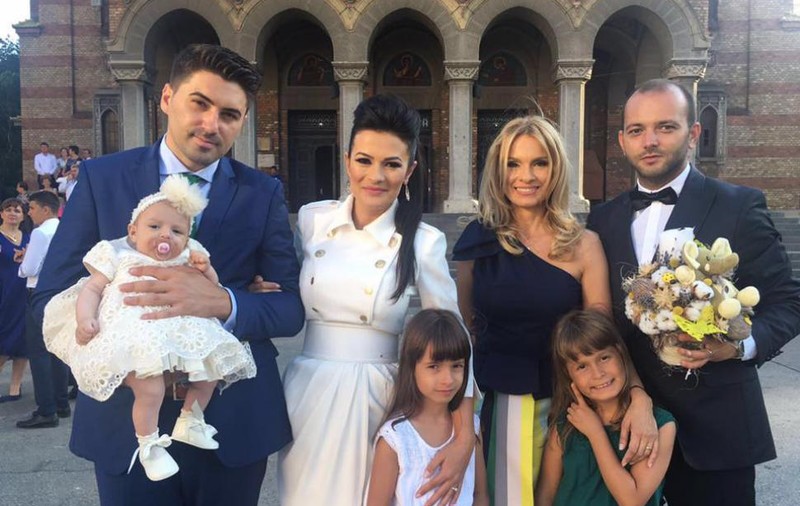 Olguța Berbec și-a botezat fetița. Mihai Morar și soția au fost nași