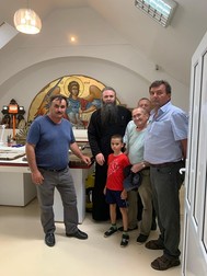 Parinte Daniel Breabăn și Gheorghe Donu (în dreapta)
