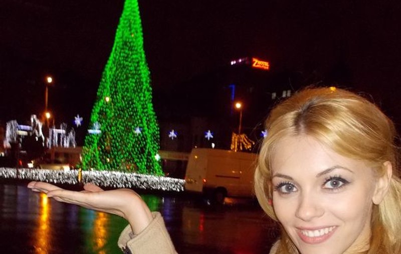 Andreea Ibacka, IMPRESIONATĂ de LUMINIȚELE de Crăciun din București. Tu le-ai văzut, cum ți se par? | FOTO