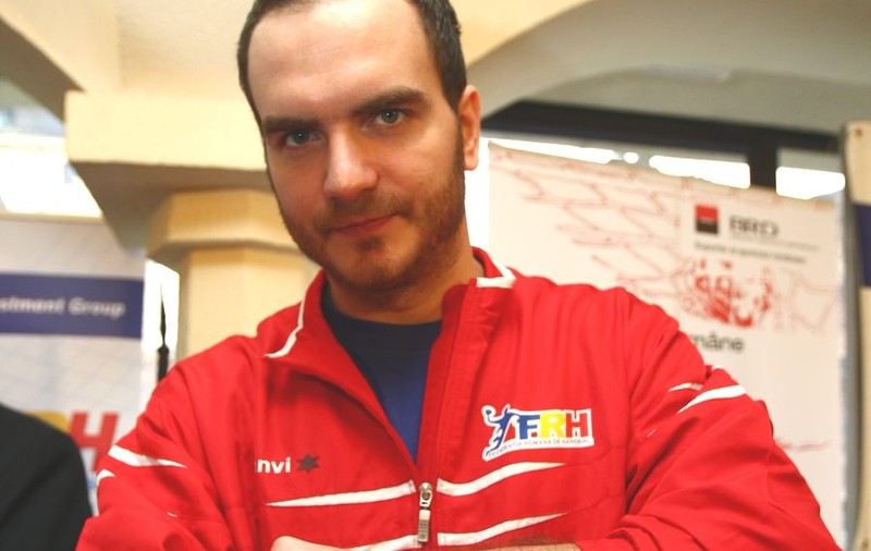 Handbalistul Rareş Jurcă s-a tatuat de dragul părinţilor