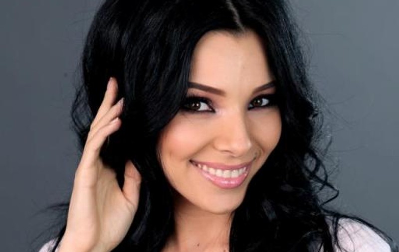 Corina Caragea a împlinit 30 de ani, dar este SINGURĂ: "Eu nu trăiesc după regulile altora"