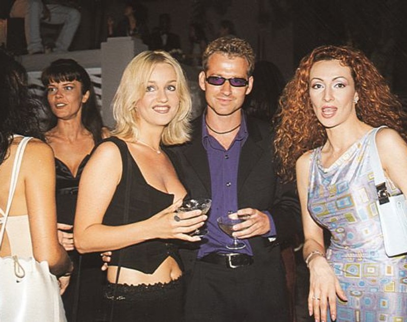 GALERIE FOTO/ Imagini de colecție de la prima petrecere a revistei VIVA! Cum arătau vedetele în anul 1999