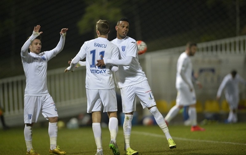 Liga 1, etapa a 26-a (ultima a sezonului regular). CSU Craiova - Gaz Metan Mediaș 1-0. Bancu a spart banca cu un gol la vinclu / VIDEO