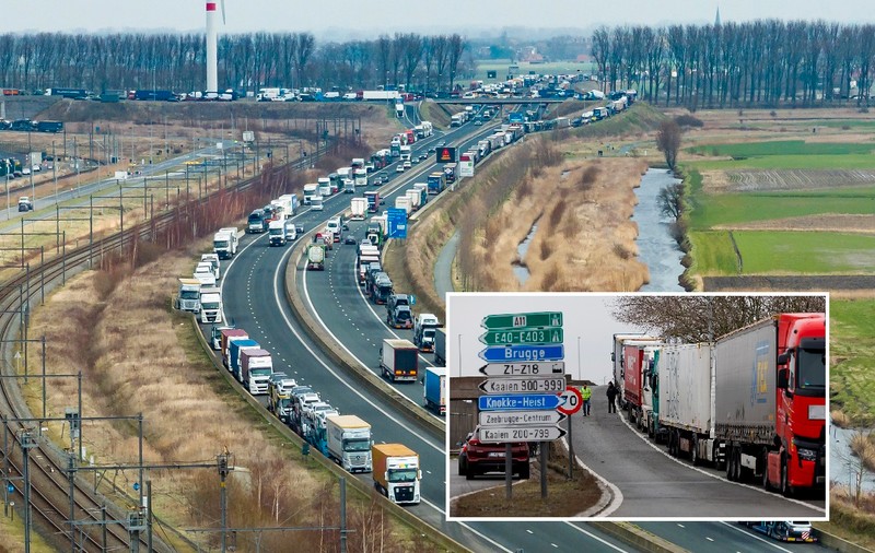 Șoferi români de TIR, printre cei 2.000 de camionagii blocați în Belgia de mai multe zile de protestele fermierilor: „Ce treabă avem noi cu asta?”